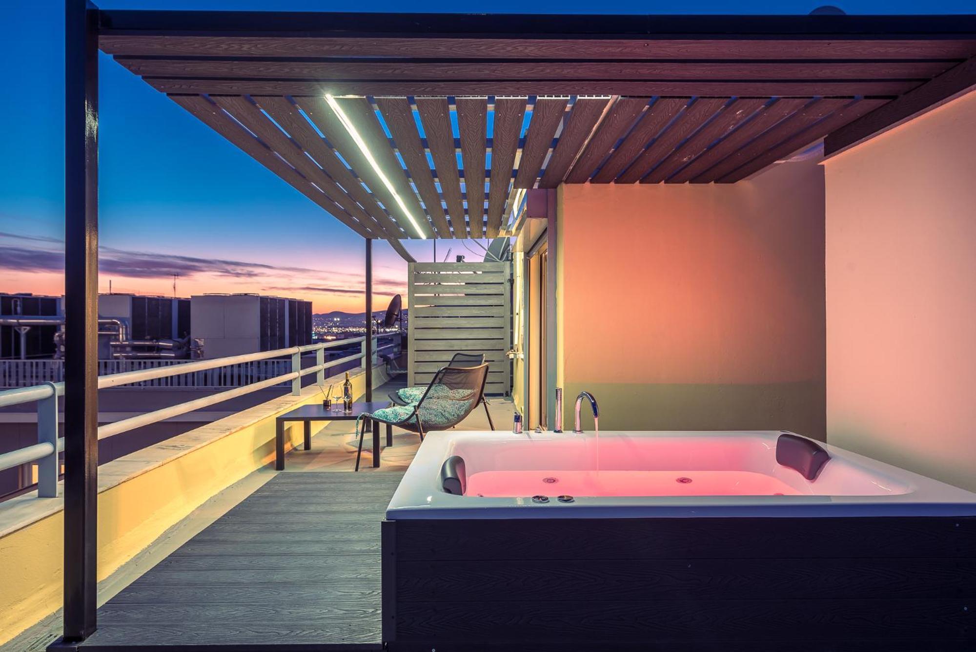 Acropolis View Mini Sky Suite & Hot Tub Athen Eksteriør bilde