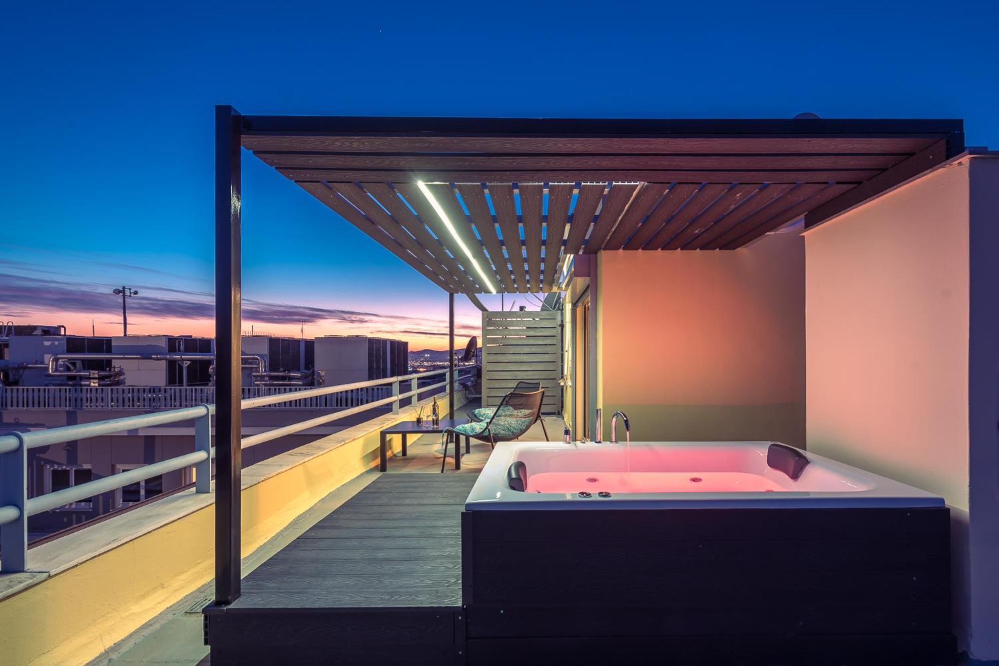 Acropolis View Mini Sky Suite & Hot Tub Athen Eksteriør bilde
